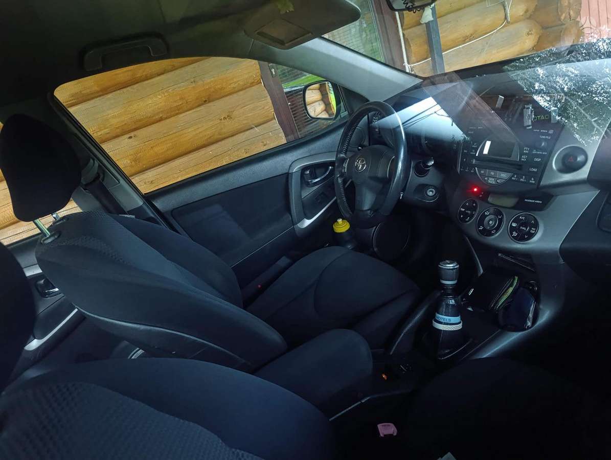 Toyota RAV4 2007 — photo 11