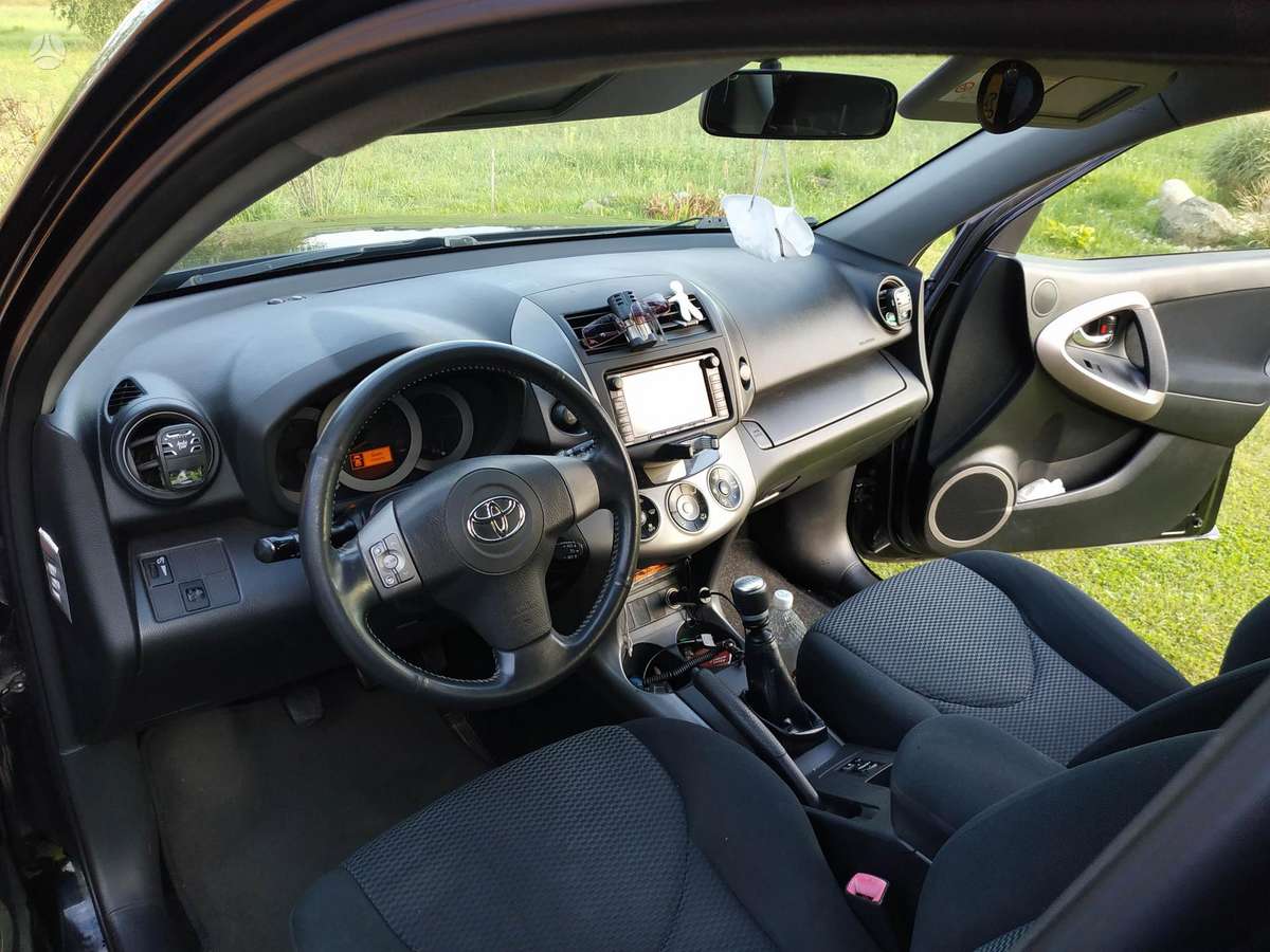 Toyota RAV4 2007 — photo 13