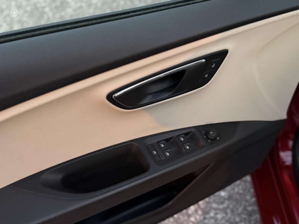Seat Leon 2014 — photo 11