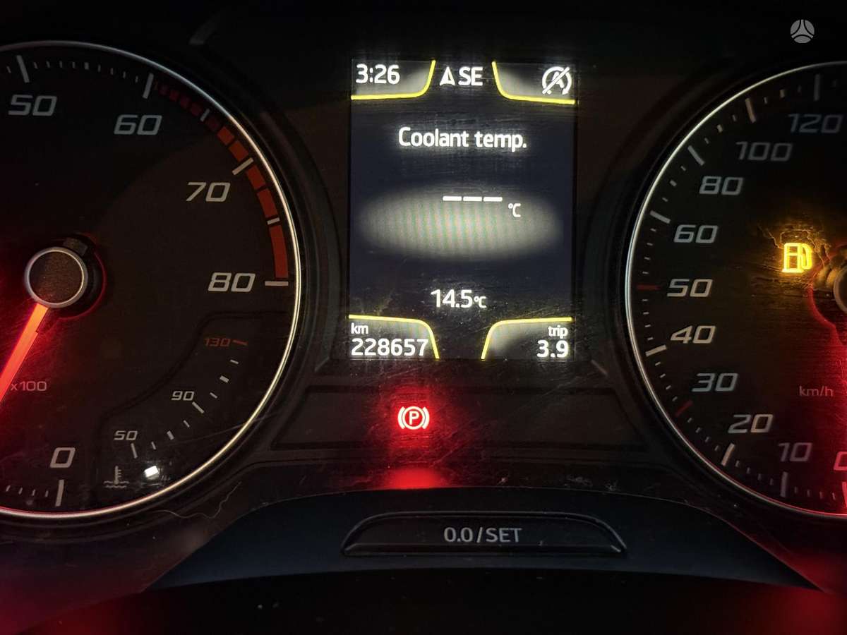 Seat Leon 2014 — photo 13