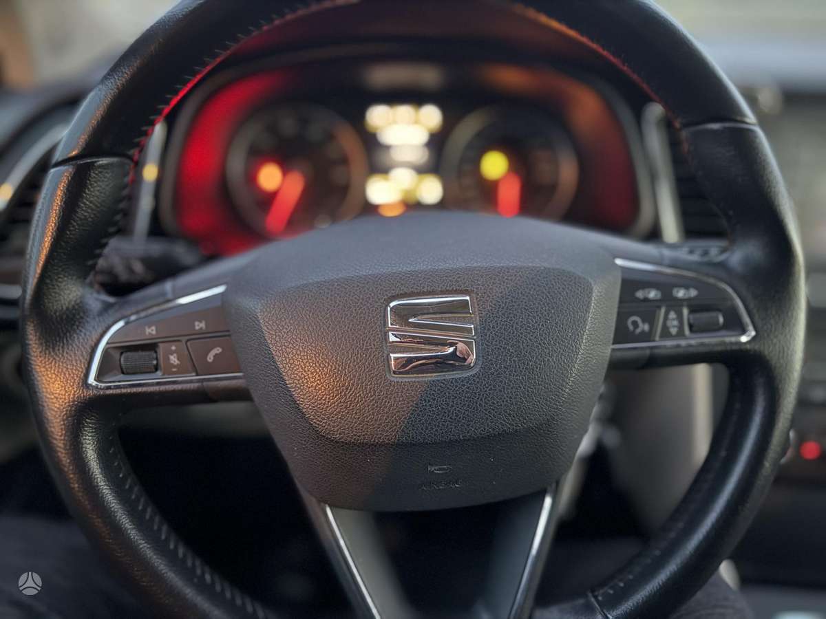 Seat Leon 2014 — photo 14