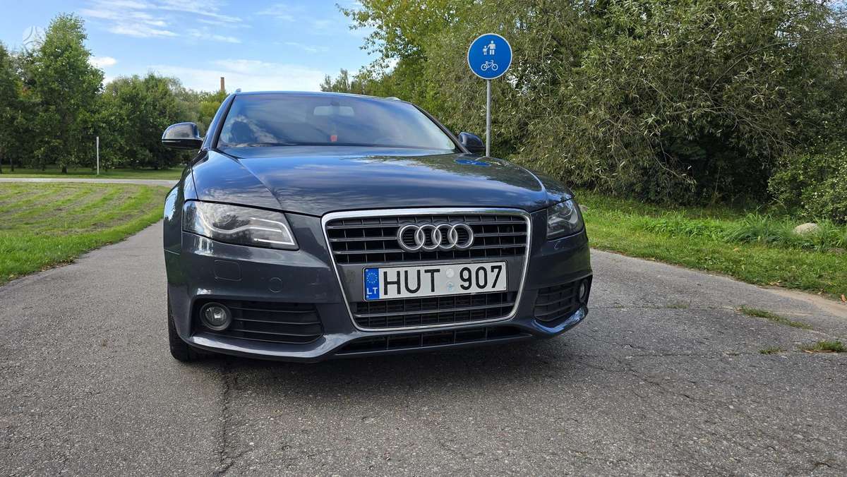 Audi A4 2009 — photo 16