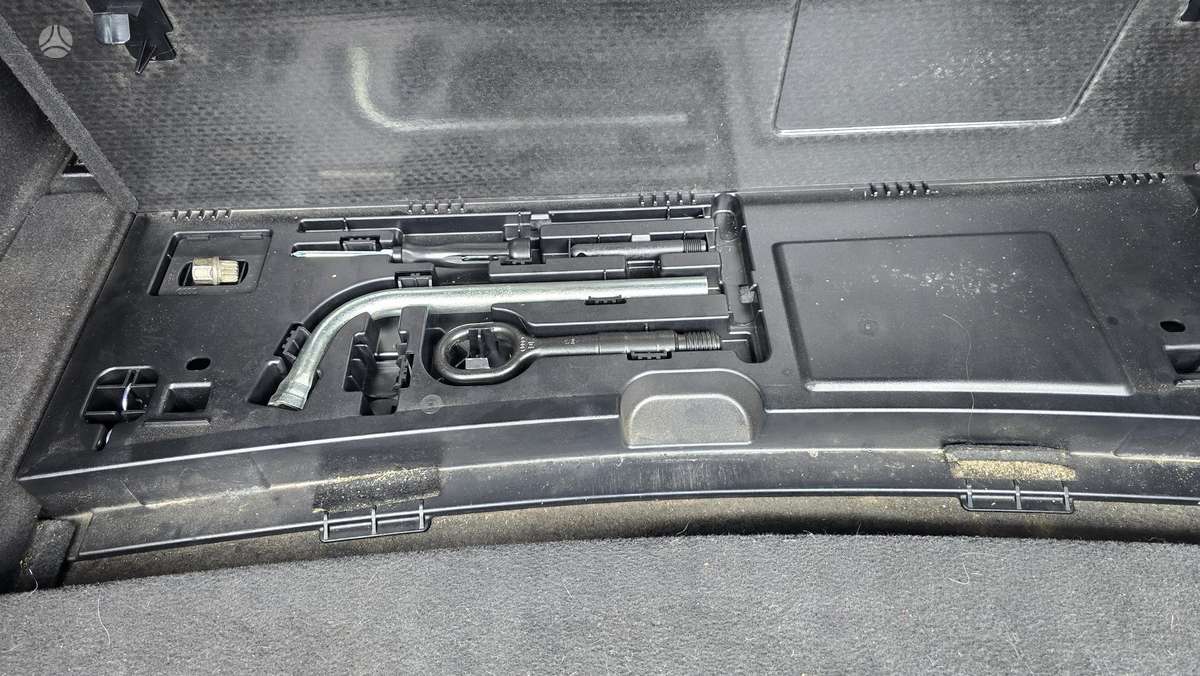 Audi A4 2009 — photo 26