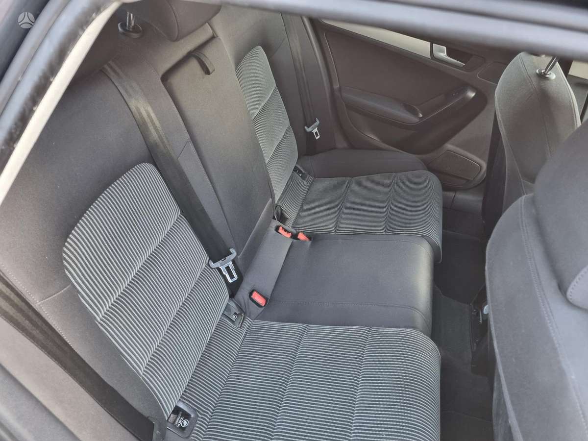 Audi A4 2009 — photo 34
