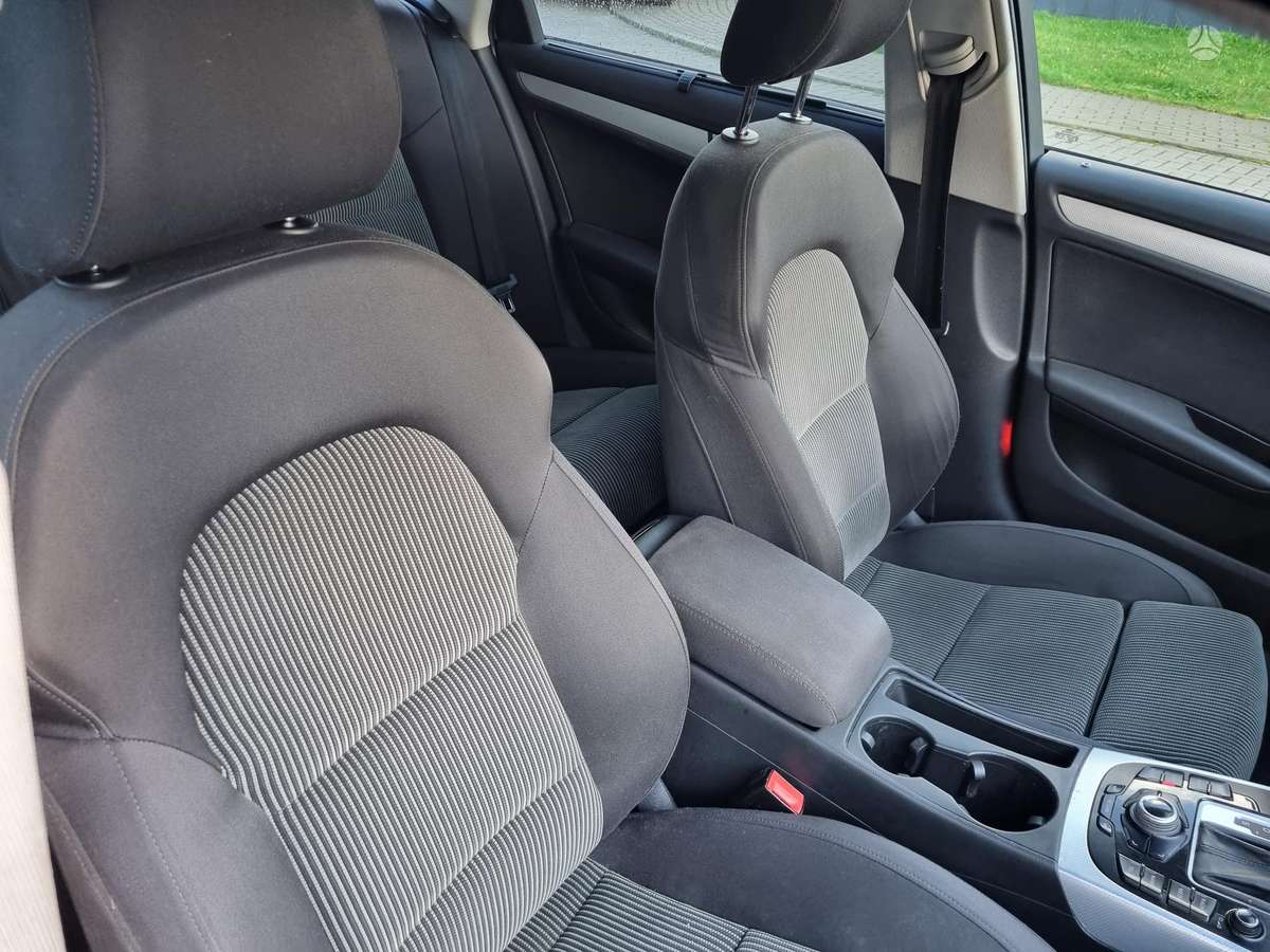 Audi A4 2009 — photo 36
