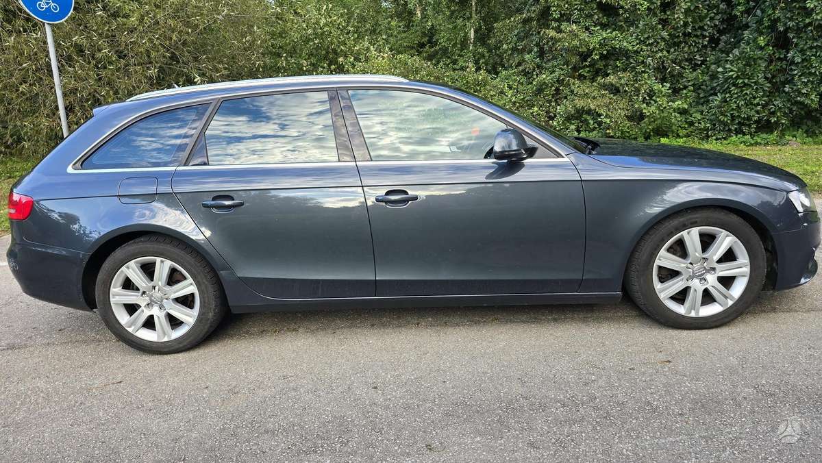 Audi A4 2009 — engine 1968 cm³, 143 HP (105kW)