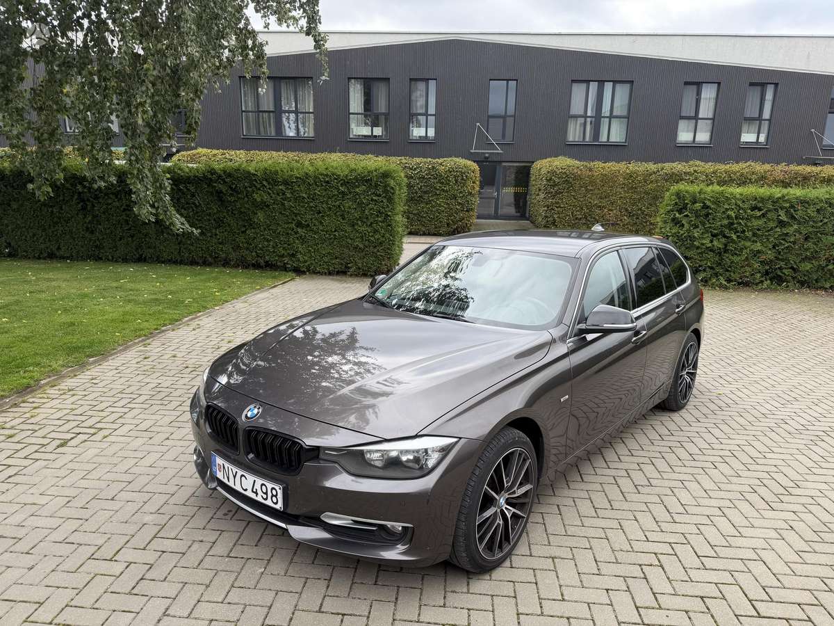 BMW 320, 2013