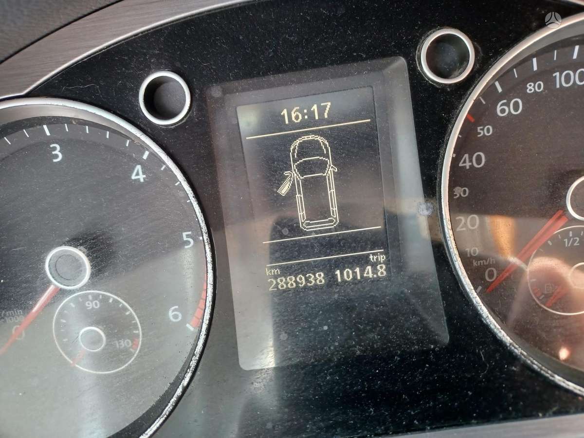 Volkswagen Passat 2012 — photo 9