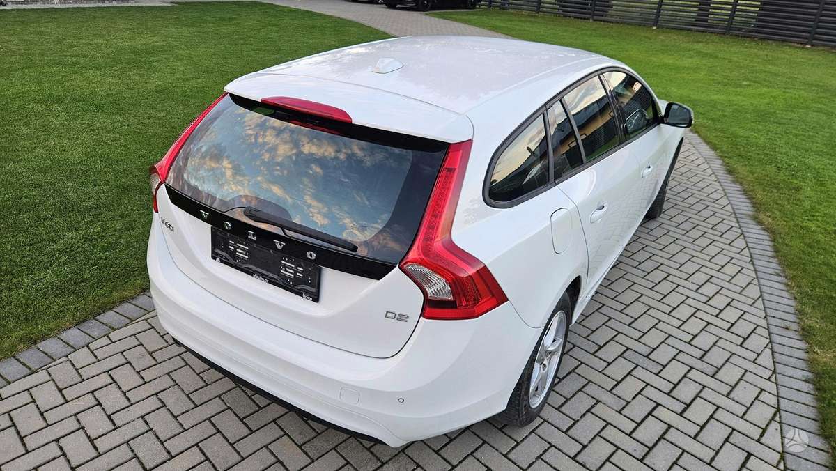 Volvo V60 2014 — photo 5