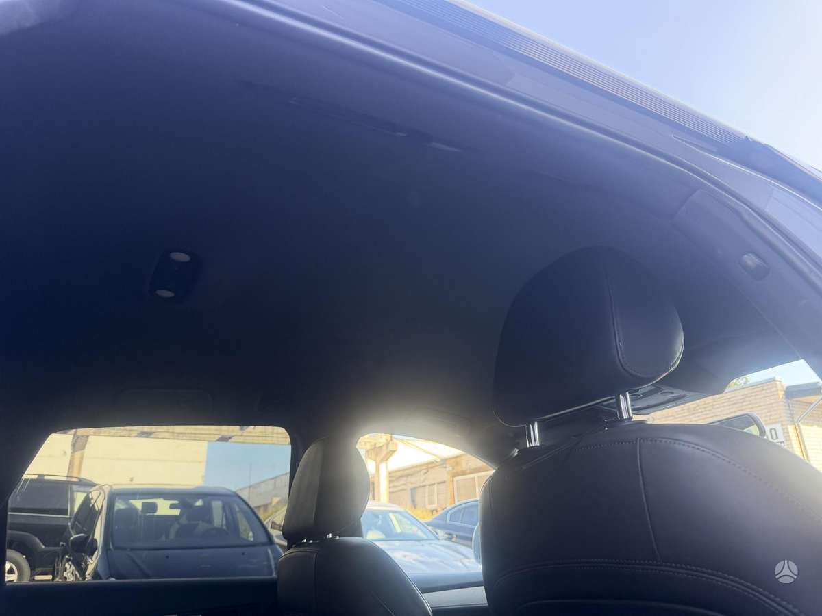 Audi Q5 2011 — photo 17
