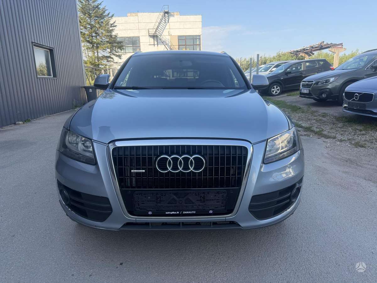 Audi Q5 2011 — engine 2967 cm³, 241 HP (177kW)