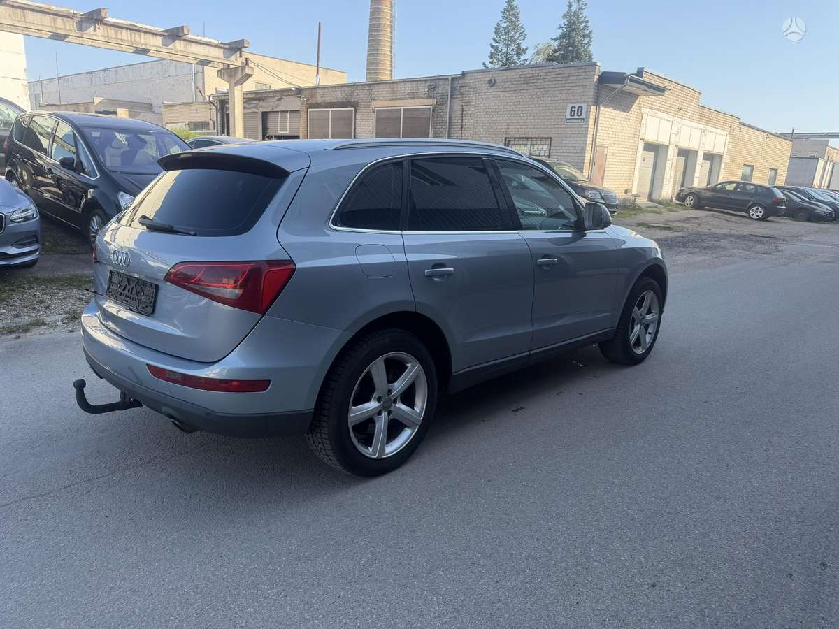 Audi Q5 2011 — photo 8