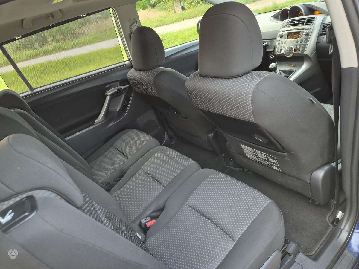 Toyota Verso 2009 — photo 12