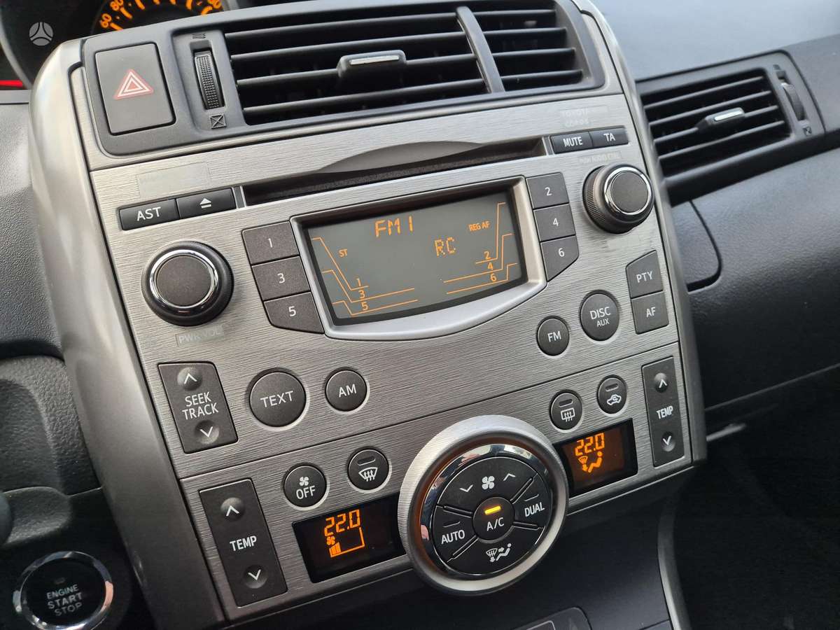 Toyota Verso 2009 — photo 19
