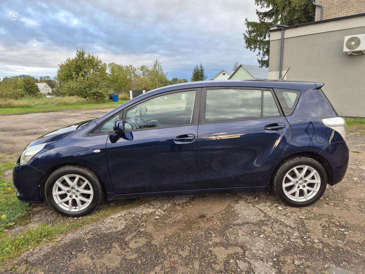 Toyota Verso 2009 — photo 7