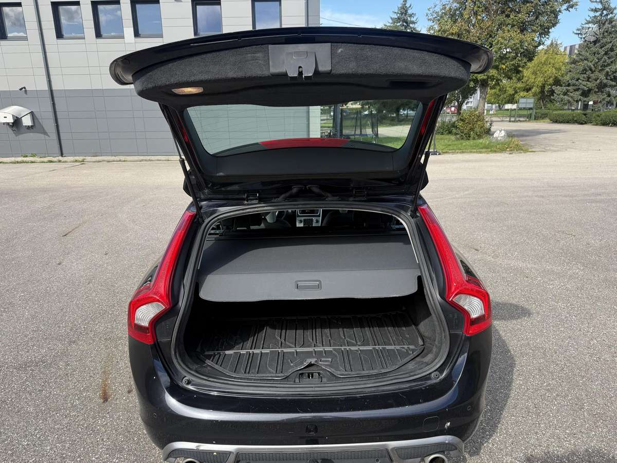 Volvo V60 2011 — photo 13