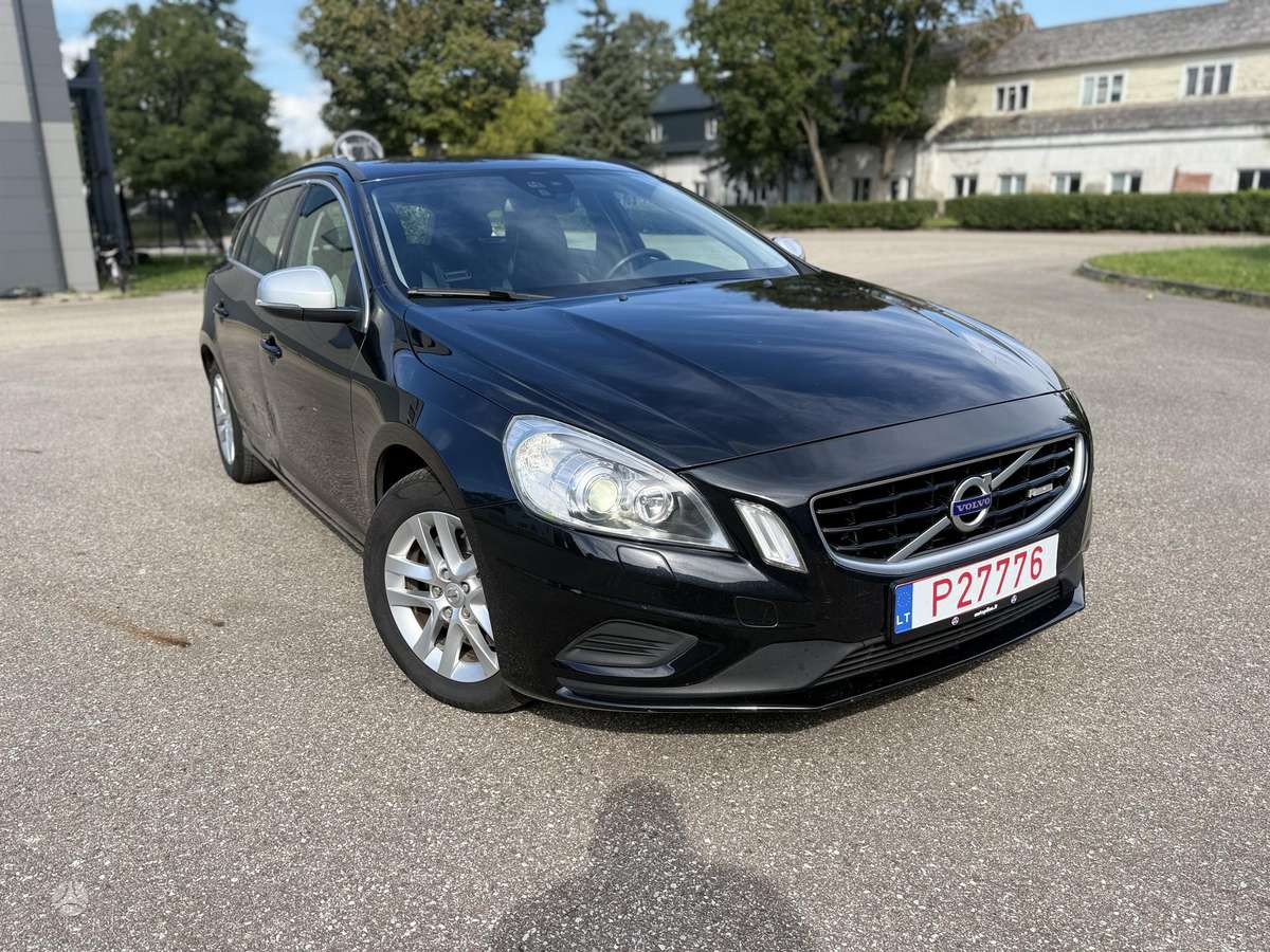Volvo V60 2011 — engine 1984 cm³, 163 HP (120kW)