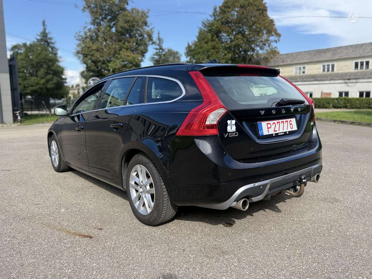 Volvo V60 2011 — photo 6