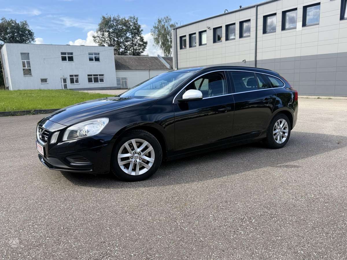 Volvo V60 2011 — photo 8