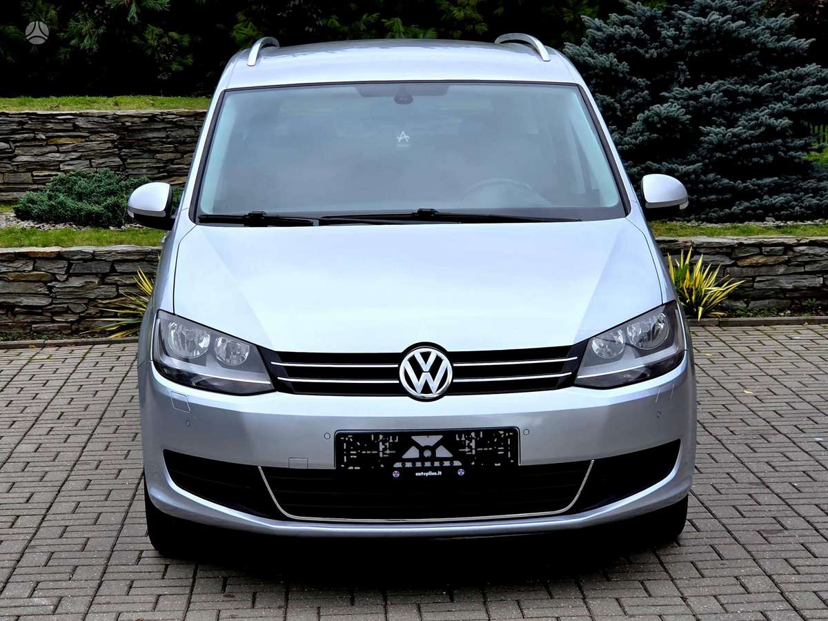 Volkswagen Sharan 2011 — вигляд ззаду