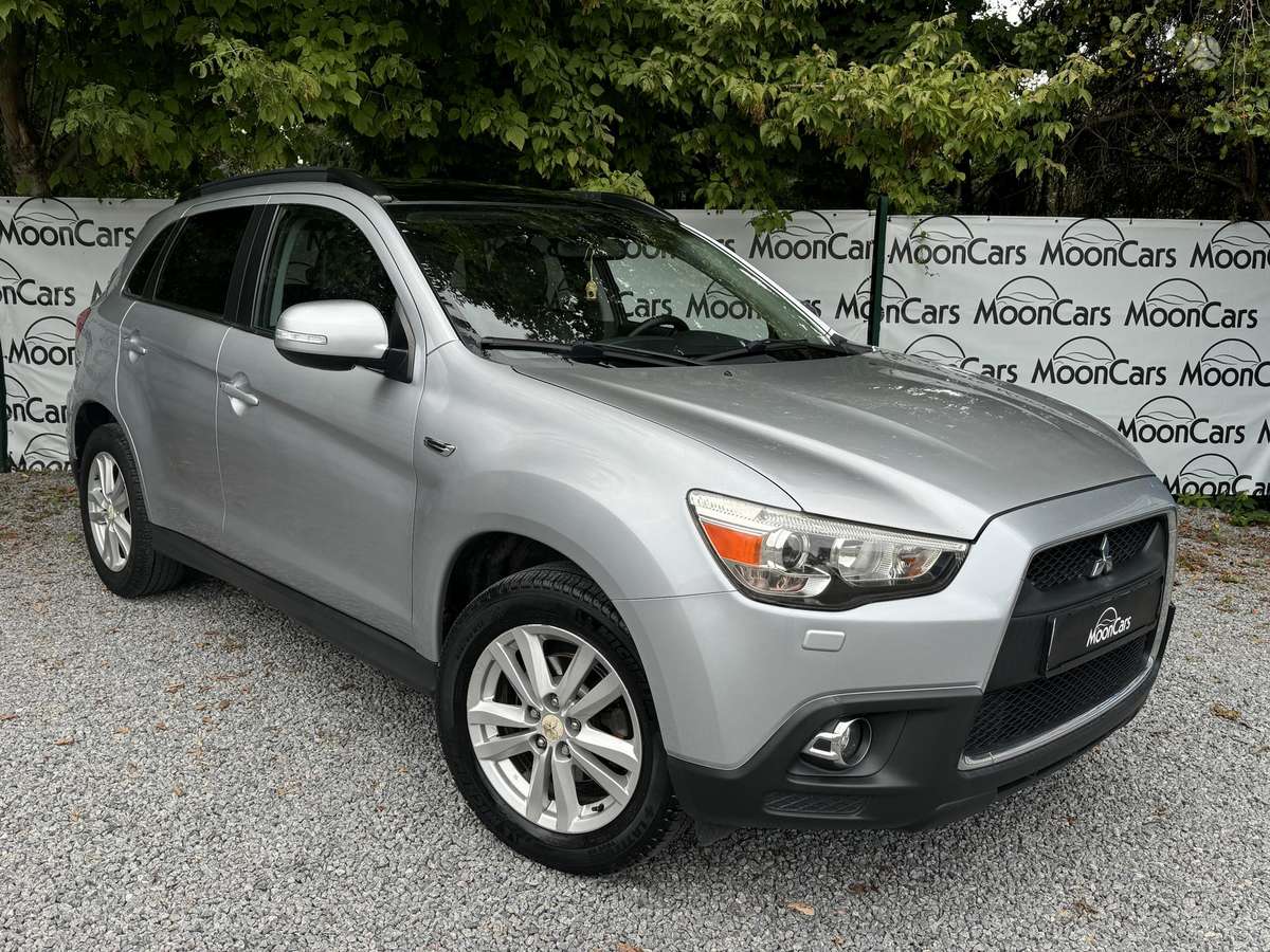 Mitsubishi ASX 2011 — interior