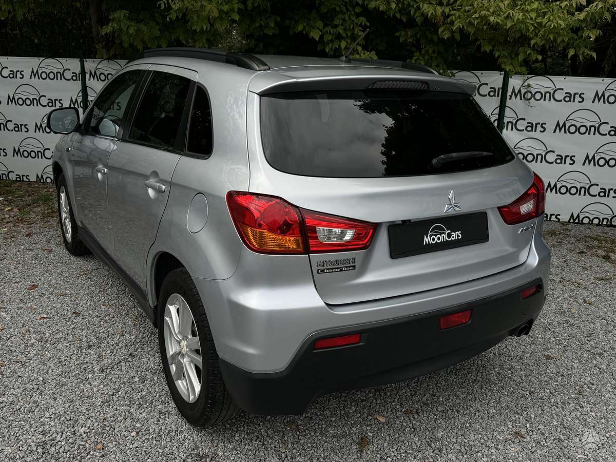 Mitsubishi ASX 2011 — photo 8
