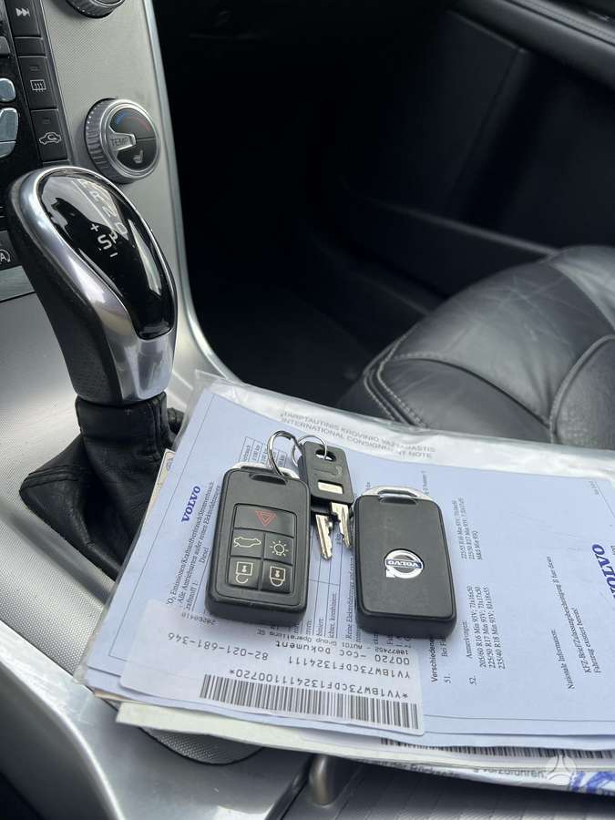 Volvo V70 2014 — photo 9