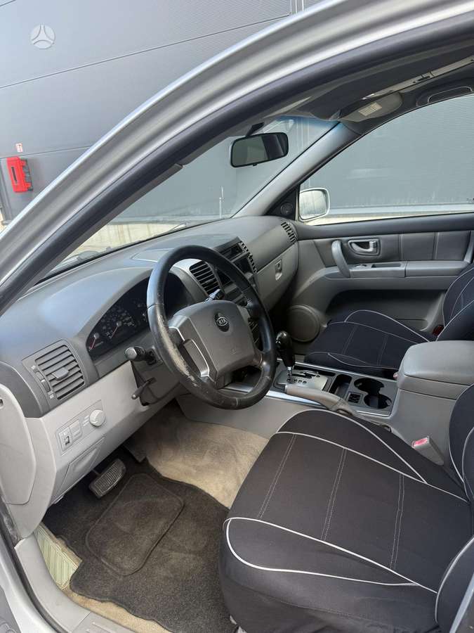 Kia Sorento 2006 — photo 8