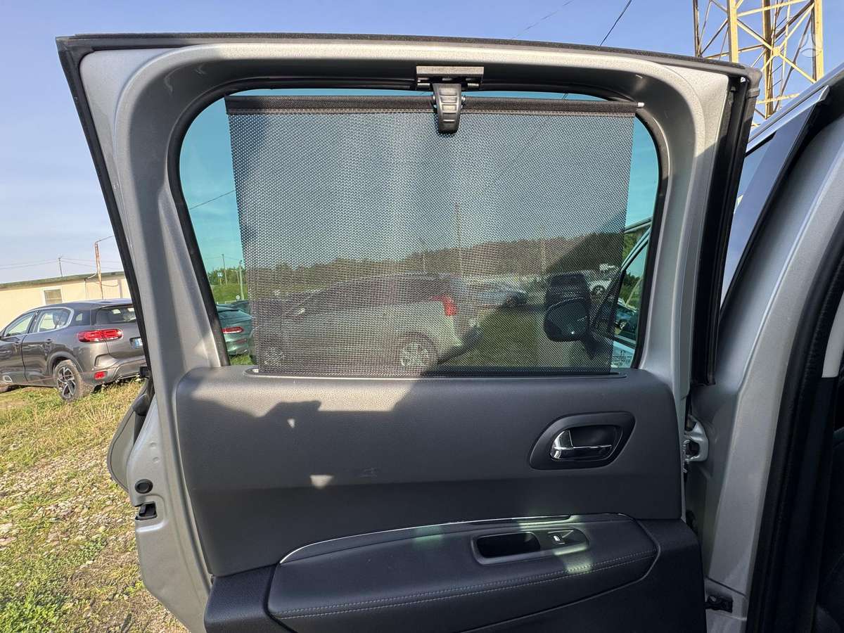 Peugeot 3008 2015 — photo 12