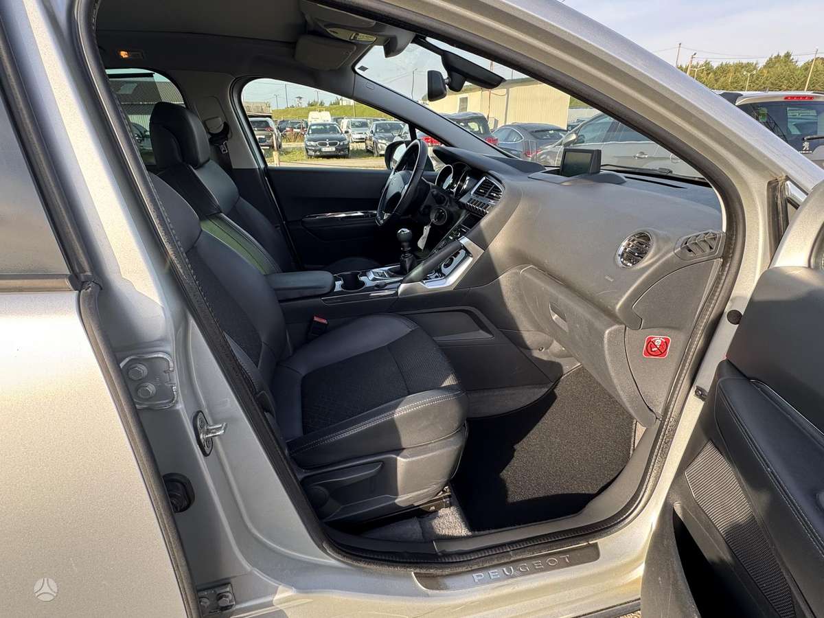 Peugeot 3008 2015 — photo 9