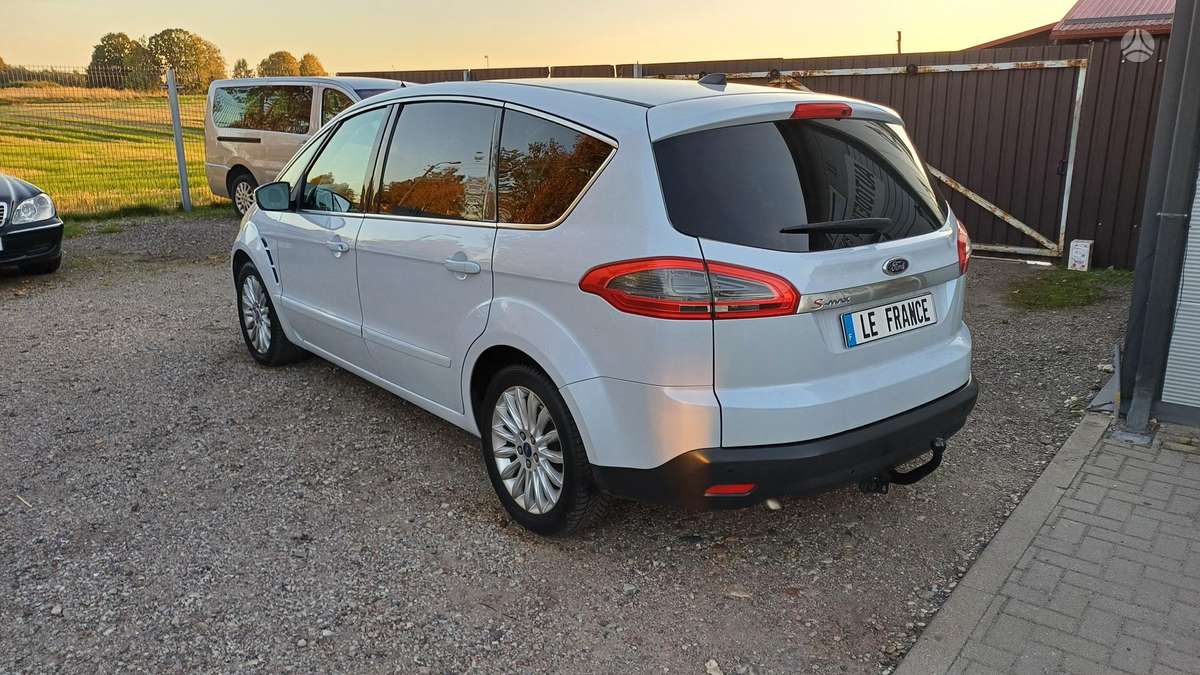 Ford S-MAX 2013 — photo 8