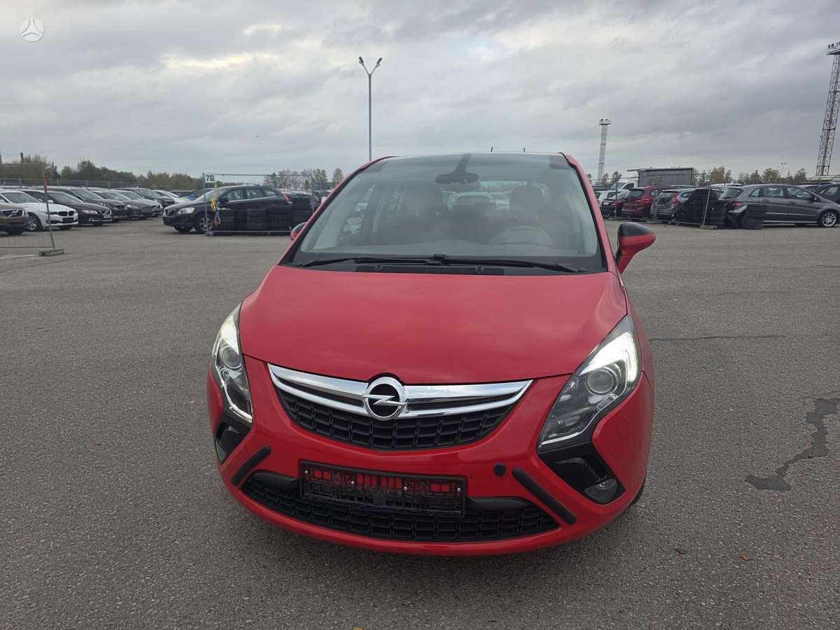Opel Zafira 2012 — photo 25