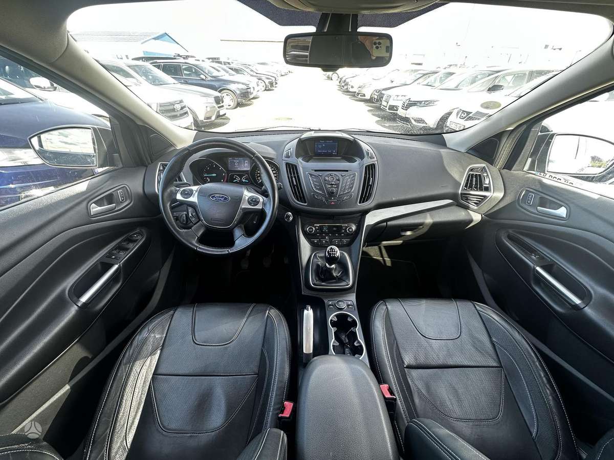 Ford Kuga 2014 — photo 10