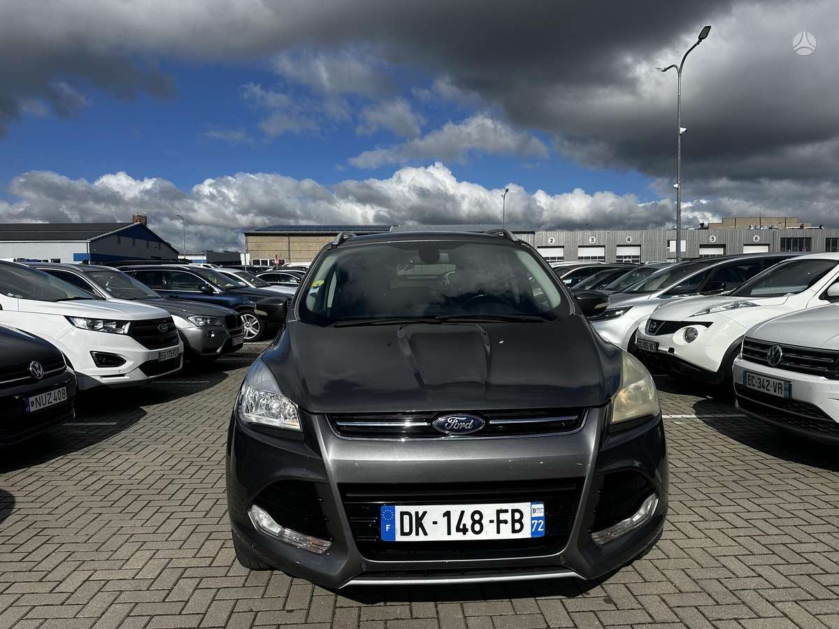 Ford Kuga 2014 — rear view