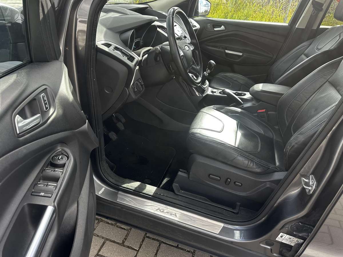 Ford Kuga 2014 — photo 8