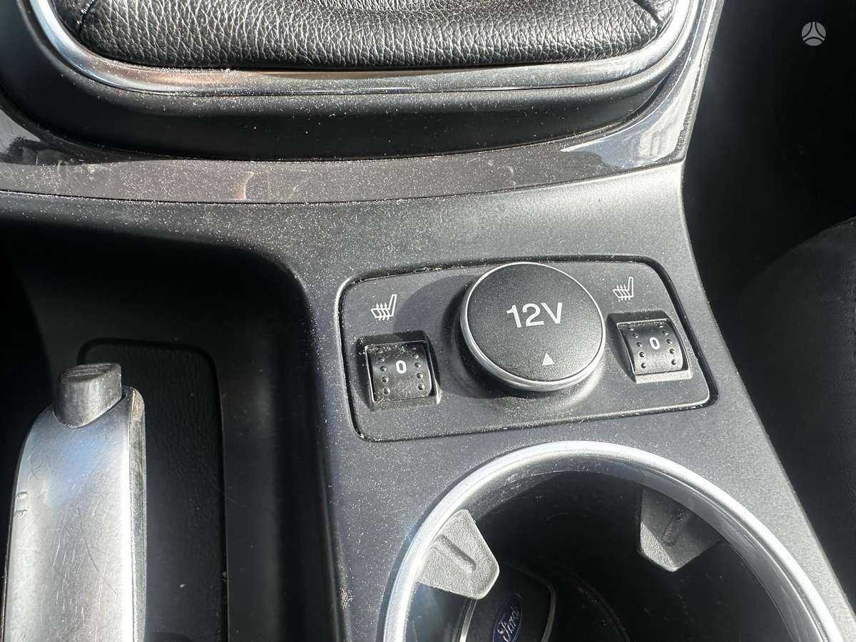 Ford Kuga 2014 — photo 9