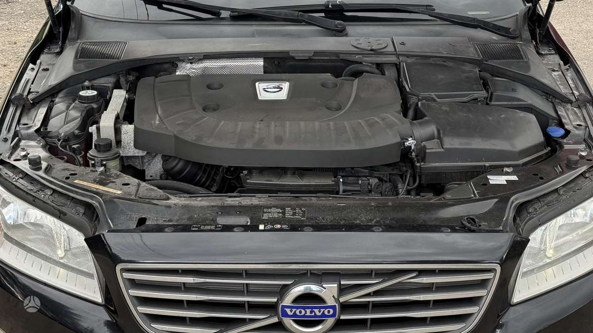 Volvo V70 2013 — photo 20