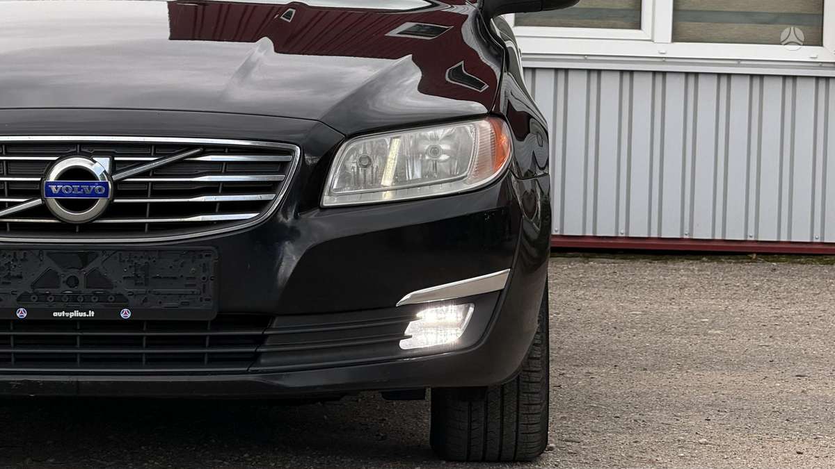 Volvo V70 2013 — photo 9