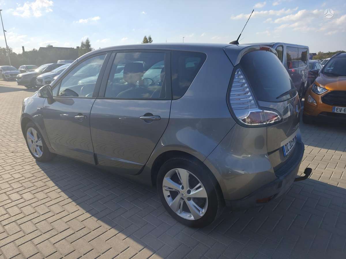 Renault Scenic 2014 — двигун 1461 cm³, 110 HP (81kW)