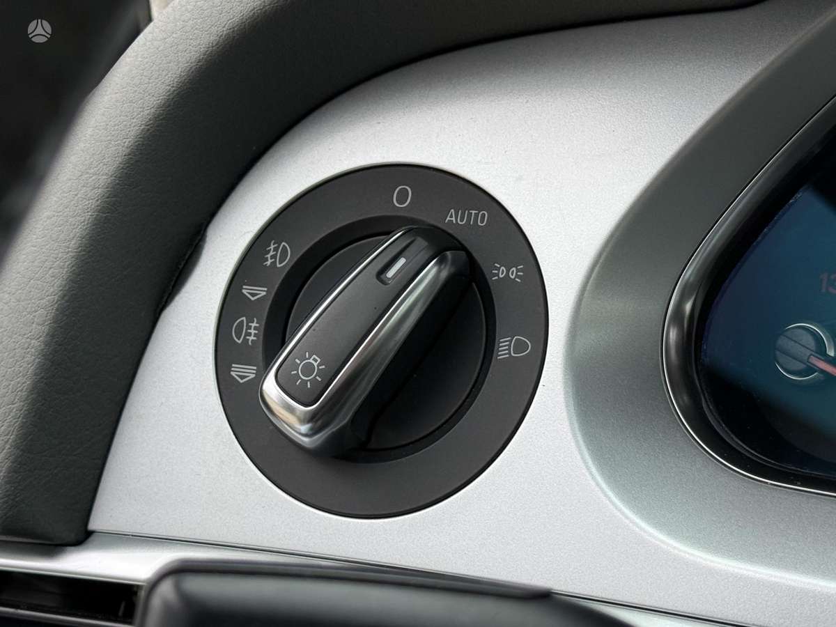 Audi A6 2009 — photo 10