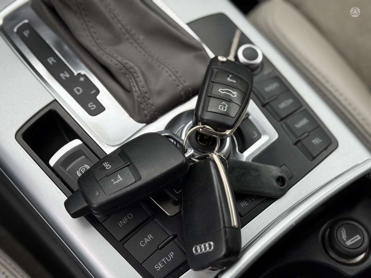 Audi A6 2009 — photo 13