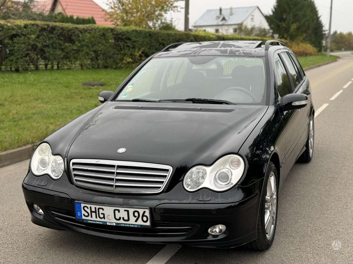 Mercedes-Benz C200 2006 — photo 11