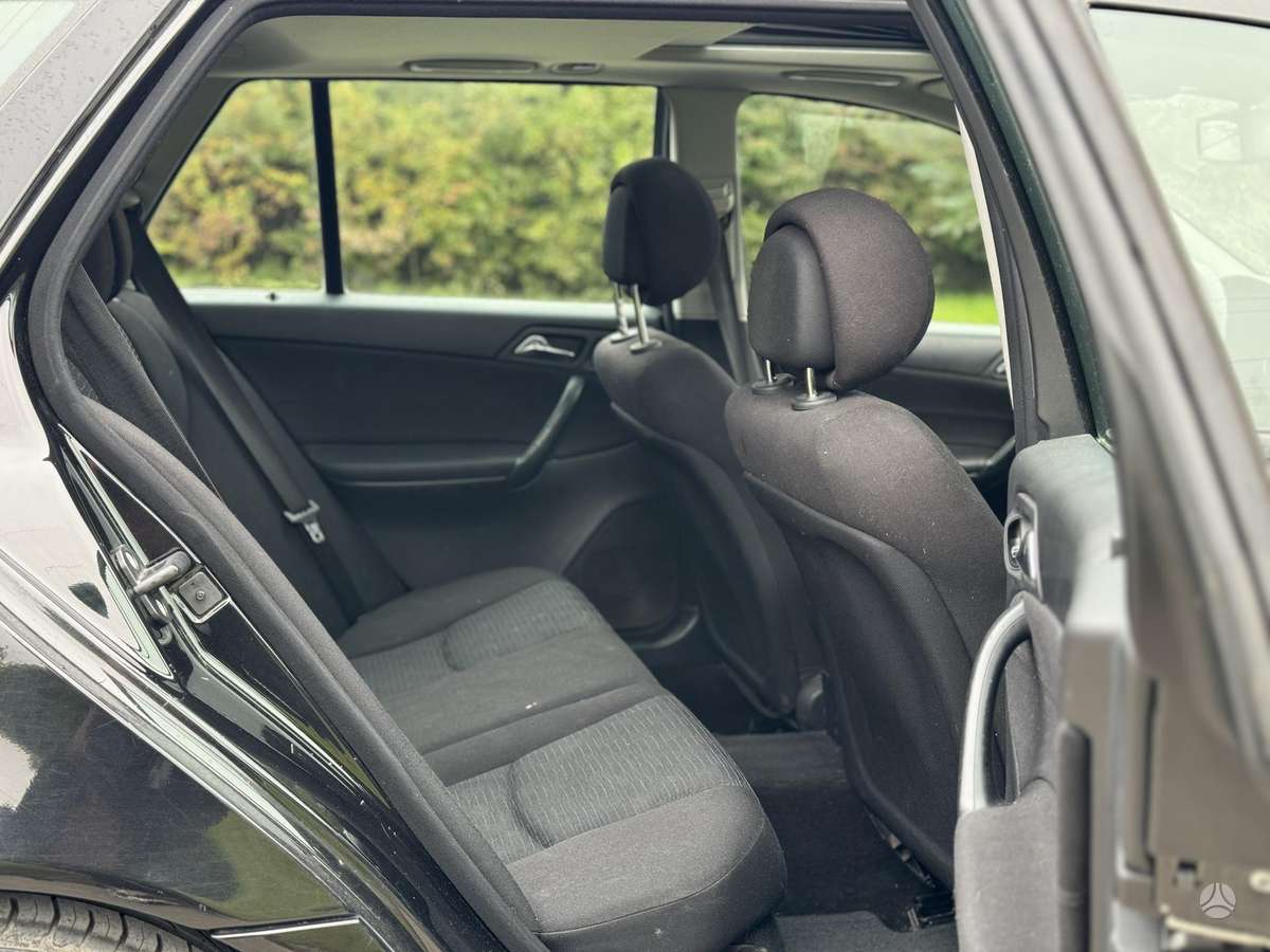 Mercedes-Benz C200 2006 — photo 23