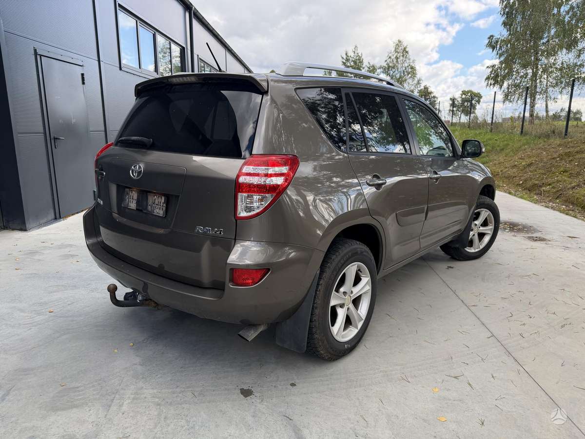 Toyota RAV4 2009 — photo 5