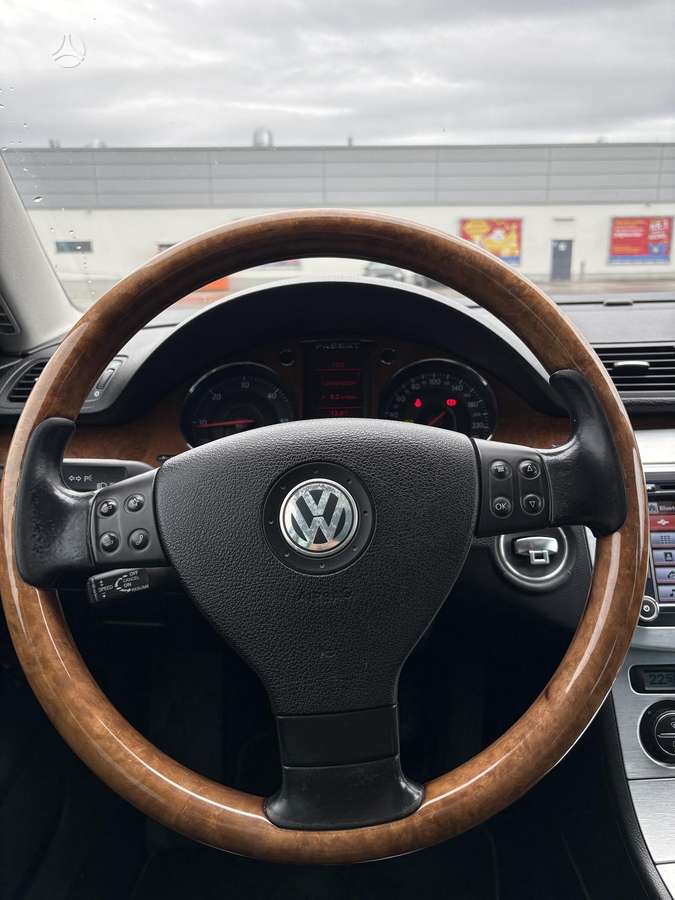 Volkswagen Passat 2006 — photo 34