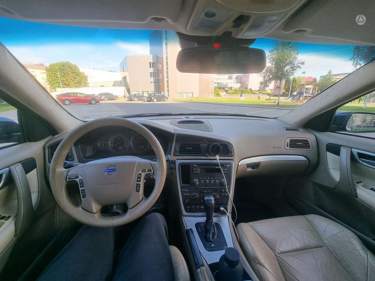 Volvo V70 2006 — photo 10