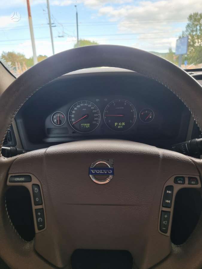Volvo V70 2006 — photo 11