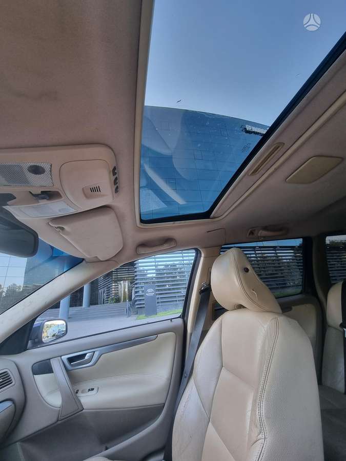 Volvo V70 2006 — photo 12
