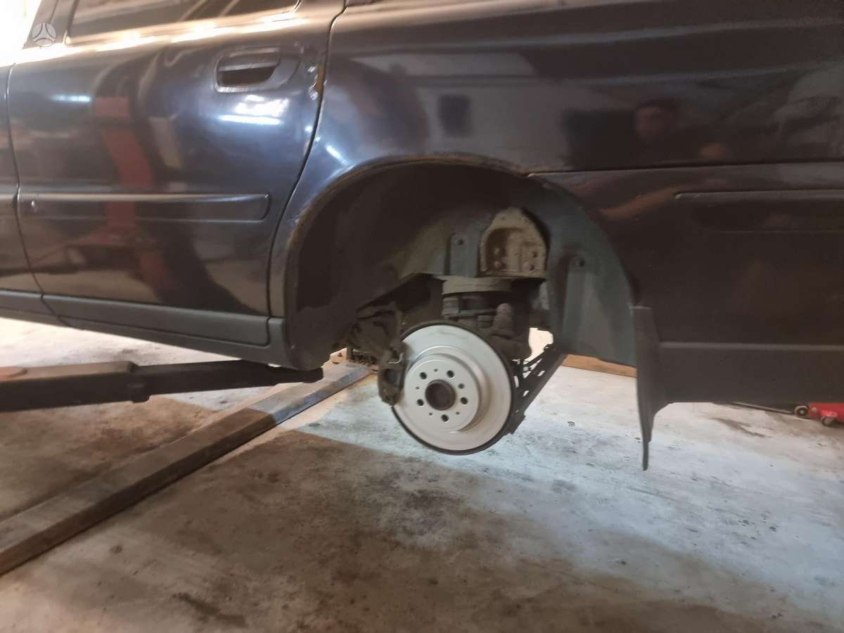 Volvo V70 2006 — photo 15