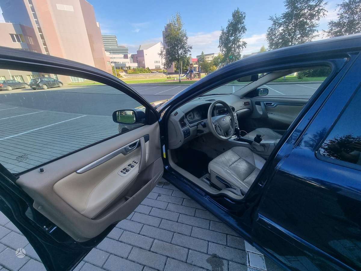 Volvo V70 2006 — photo 7